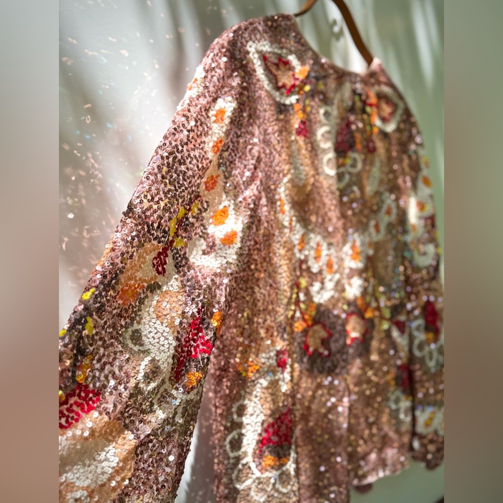 Anthropologie Let Me Be “Tyrie” Rose Sequin Balloon Sleeve Peasant Blouse